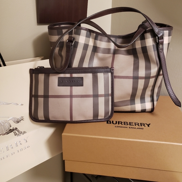 Burberry Handbags - Burberry Smoked Check Canterbury Tote w/ Pouch